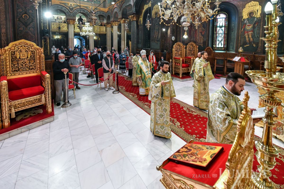 Sărbătoarea Pogorârii Sfântului Duh la Catedrala Patriarhală 174503