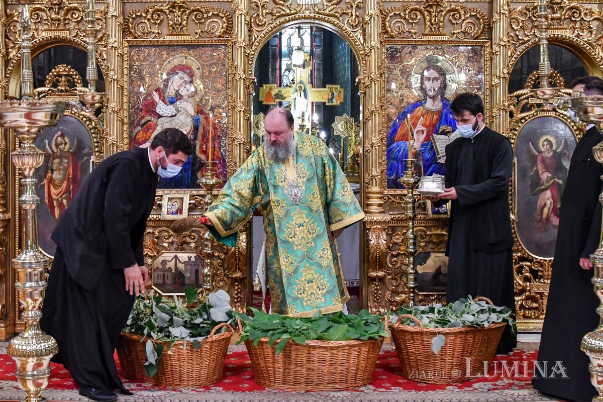 Sărbătoarea Pogorârii Sfântului Duh la Catedrala Patriarhală 174549