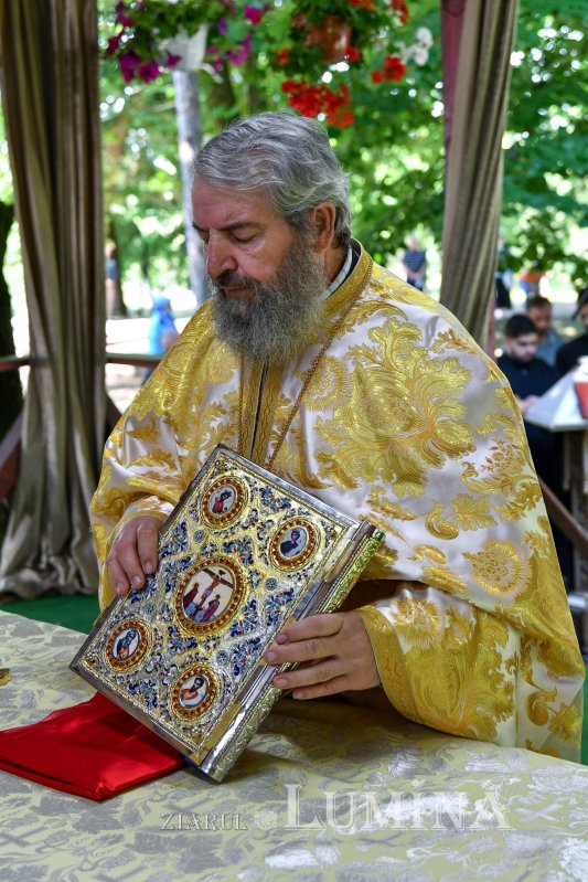 Sărbătorirea Sfântului Grigorie Dascălul la Mănăstirea Căldărușani 174706