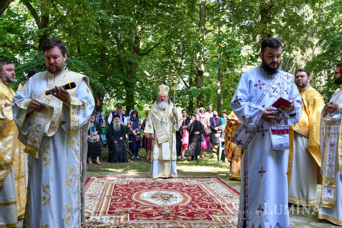 Sărbătorirea Sfântului Grigorie Dascălul la Mănăstirea Căldărușani 174708