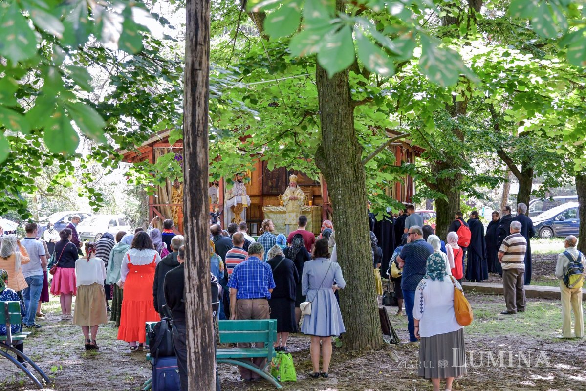 Sărbătorirea Sfântului Grigorie Dascălul la Mănăstirea Căldărușani 174716