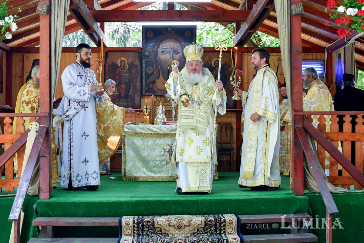 Sărbătorirea Sfântului Grigorie Dascălul la Mănăstirea Căldărușani 174718