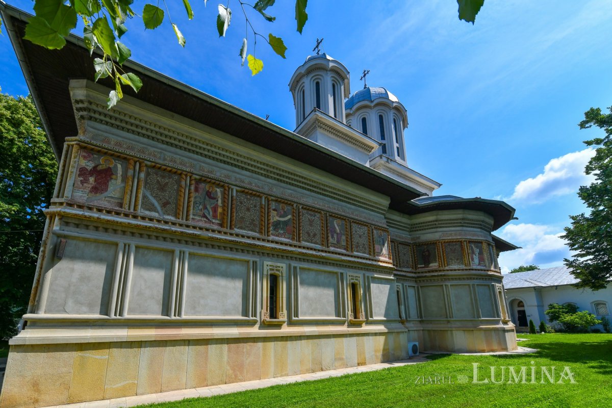 Sărbătorirea Sfântului Grigorie Dascălul la Mănăstirea Căldărușani 174725