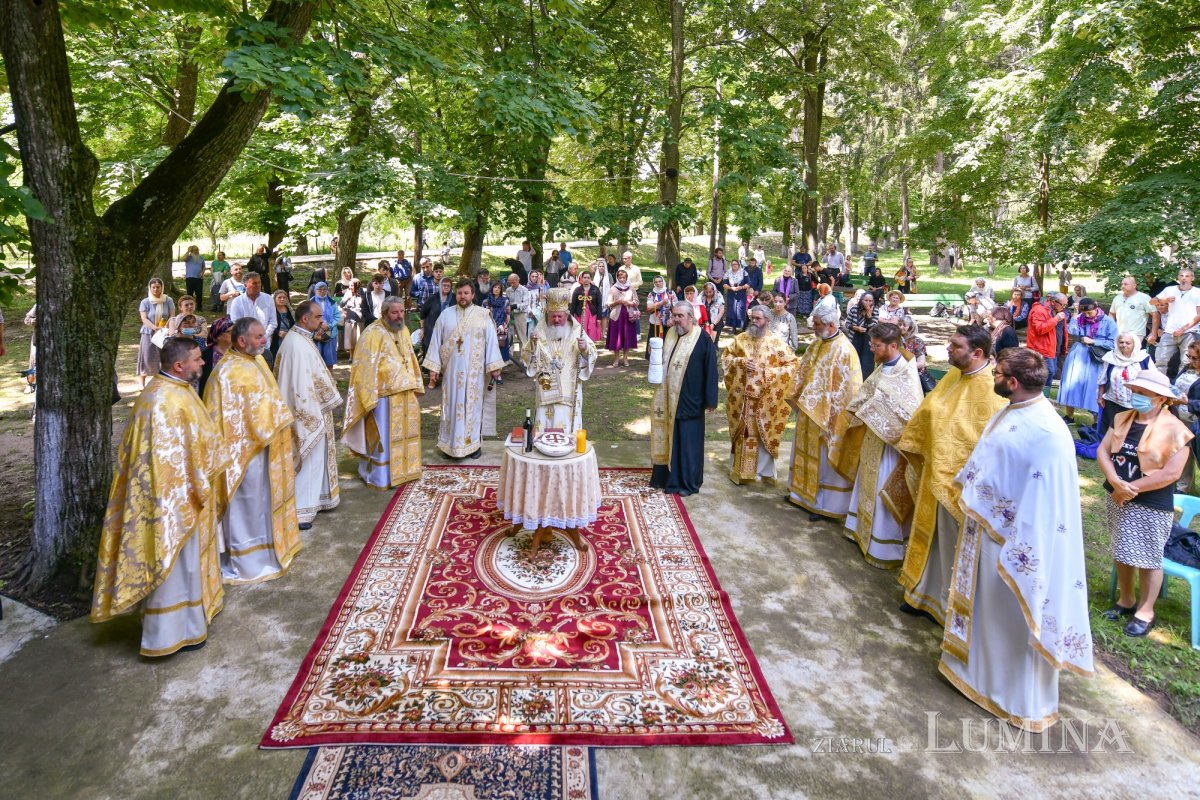 Sărbătorirea Sfântului Grigorie Dascălul la Mănăstirea Căldărușani 174730
