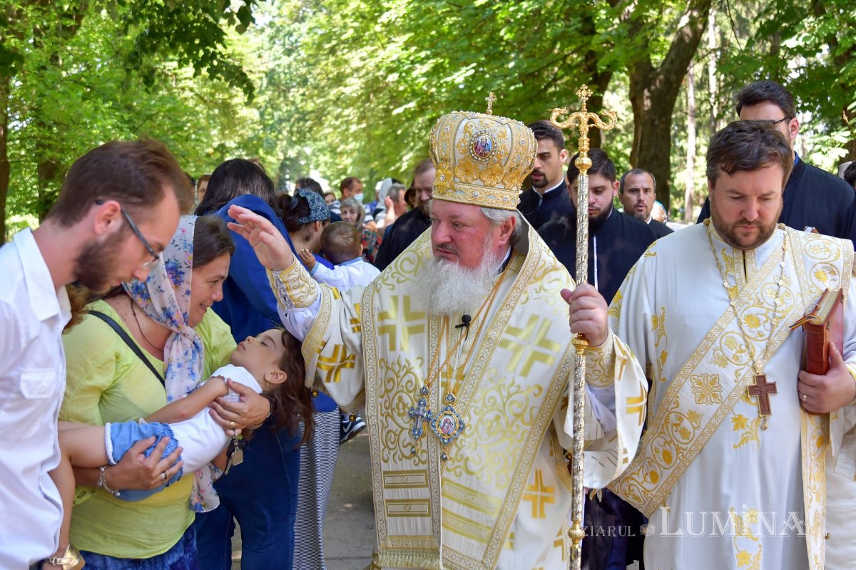 Sărbătorirea Sfântului Grigorie Dascălul la Mănăstirea Căldărușani 174732