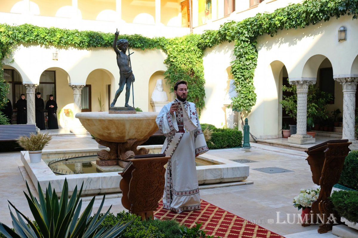 Cinstirea Botezătorului Ioan la Altarul de vară al Reşedinţei Patriarhale  174954