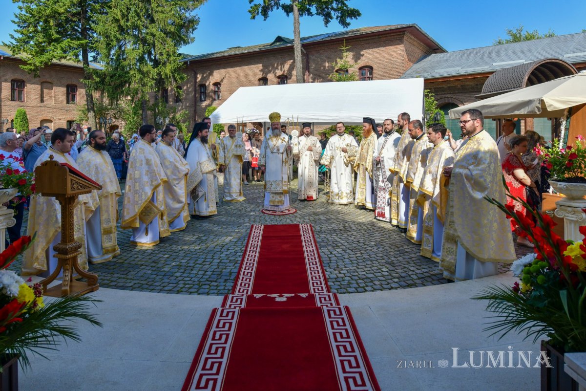 Prăznuire duhovnicească la mănăstirea bucureşteană Plumbuita 174988