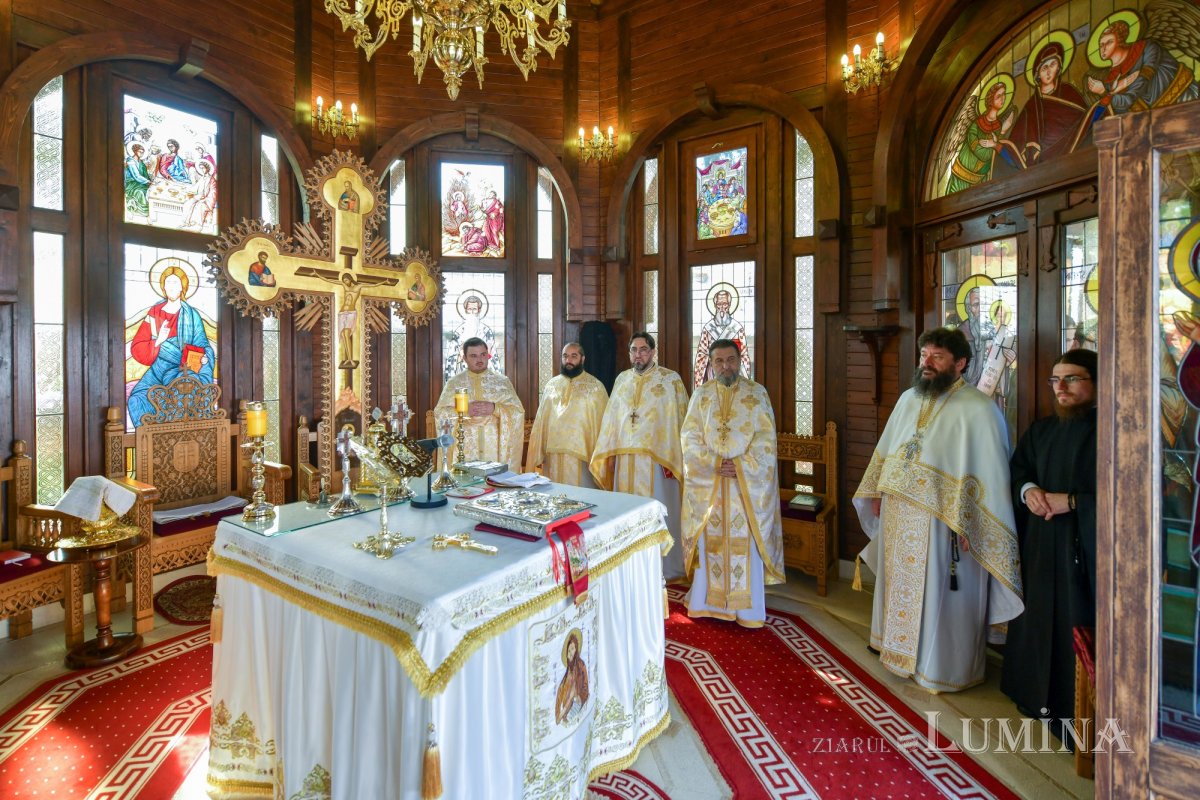 Prăznuire duhovnicească la mănăstirea bucureşteană Plumbuita 174993