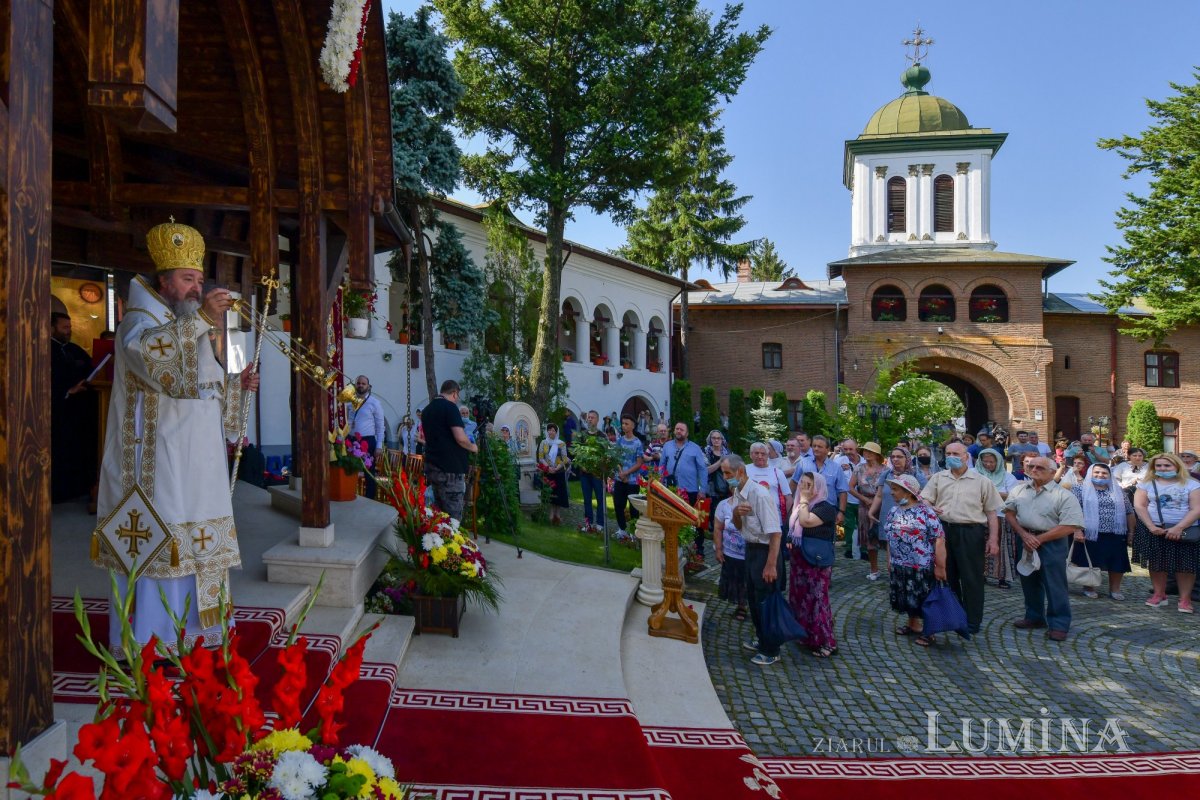 Prăznuire duhovnicească la mănăstirea bucureşteană Plumbuita 174999