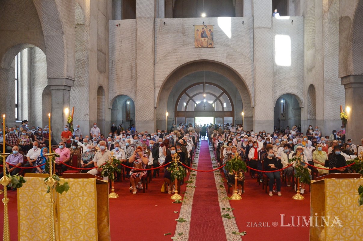 Zile de sărbătoare la Catedrala Episcopală din Oradea 174853