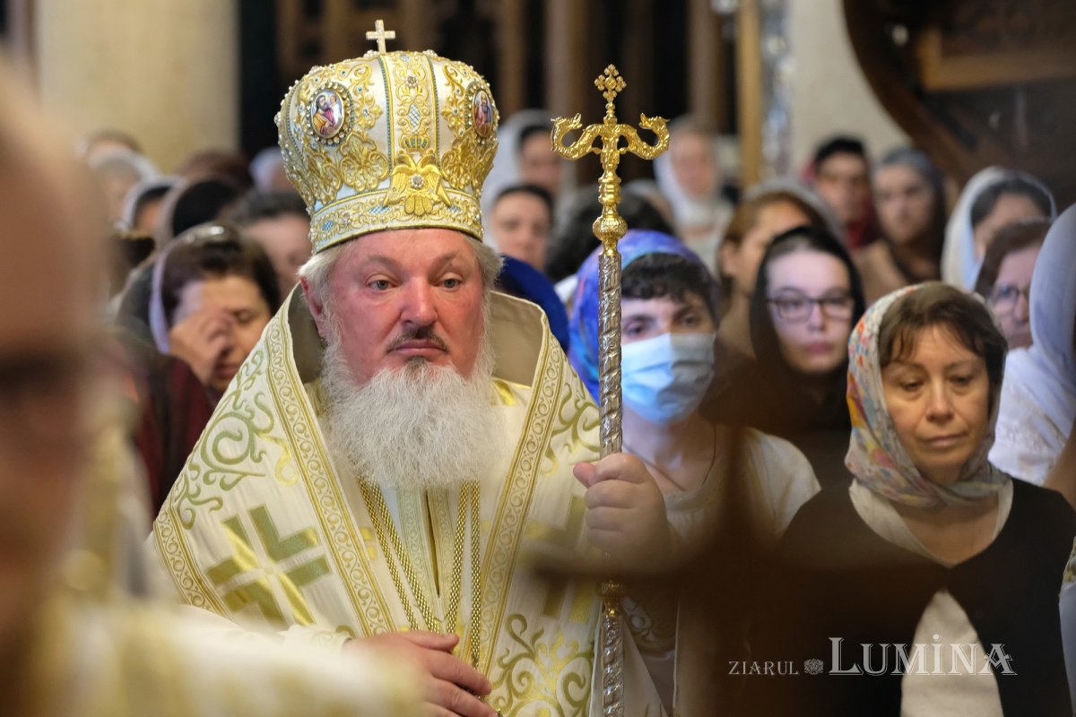 Ctitoria Mitropolitului Antim Ivireanul din Bucureşti şi-a sărbătorit hramul istoric 175232