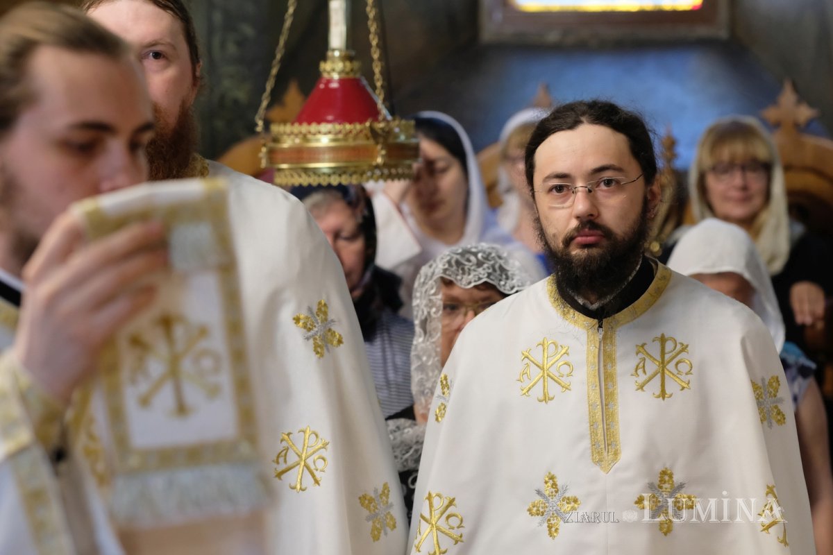 Ctitoria Mitropolitului Antim Ivireanul din Bucureşti şi-a sărbătorit hramul istoric 175233