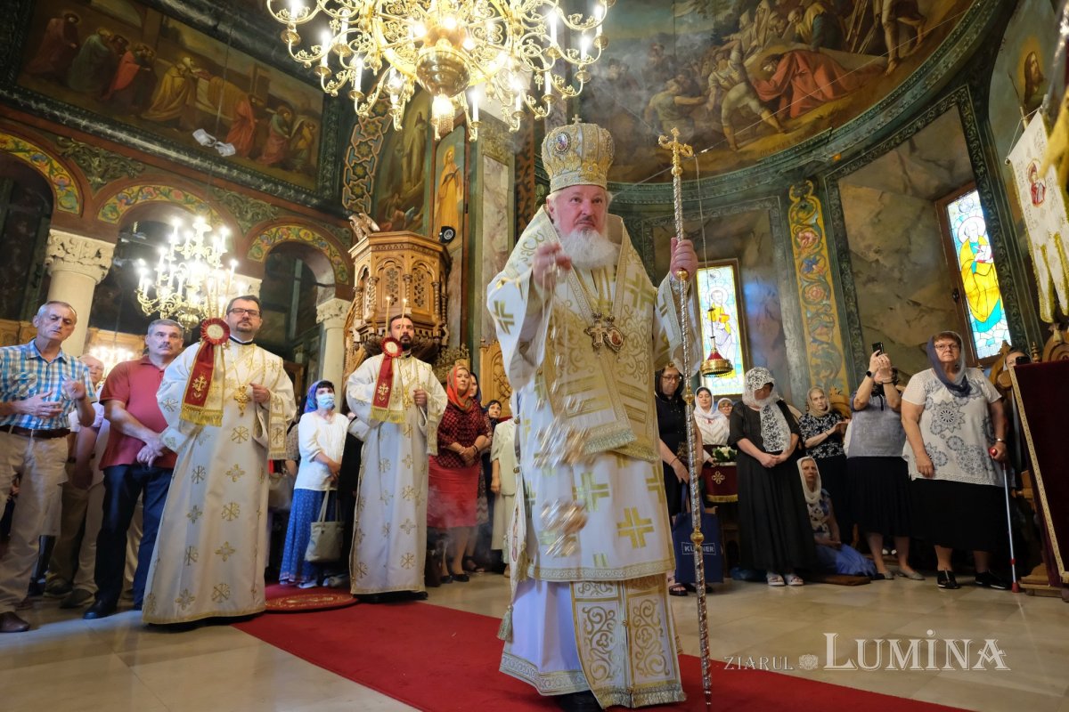 Ctitoria Mitropolitului Antim Ivireanul din Bucureşti şi-a sărbătorit hramul istoric 175241