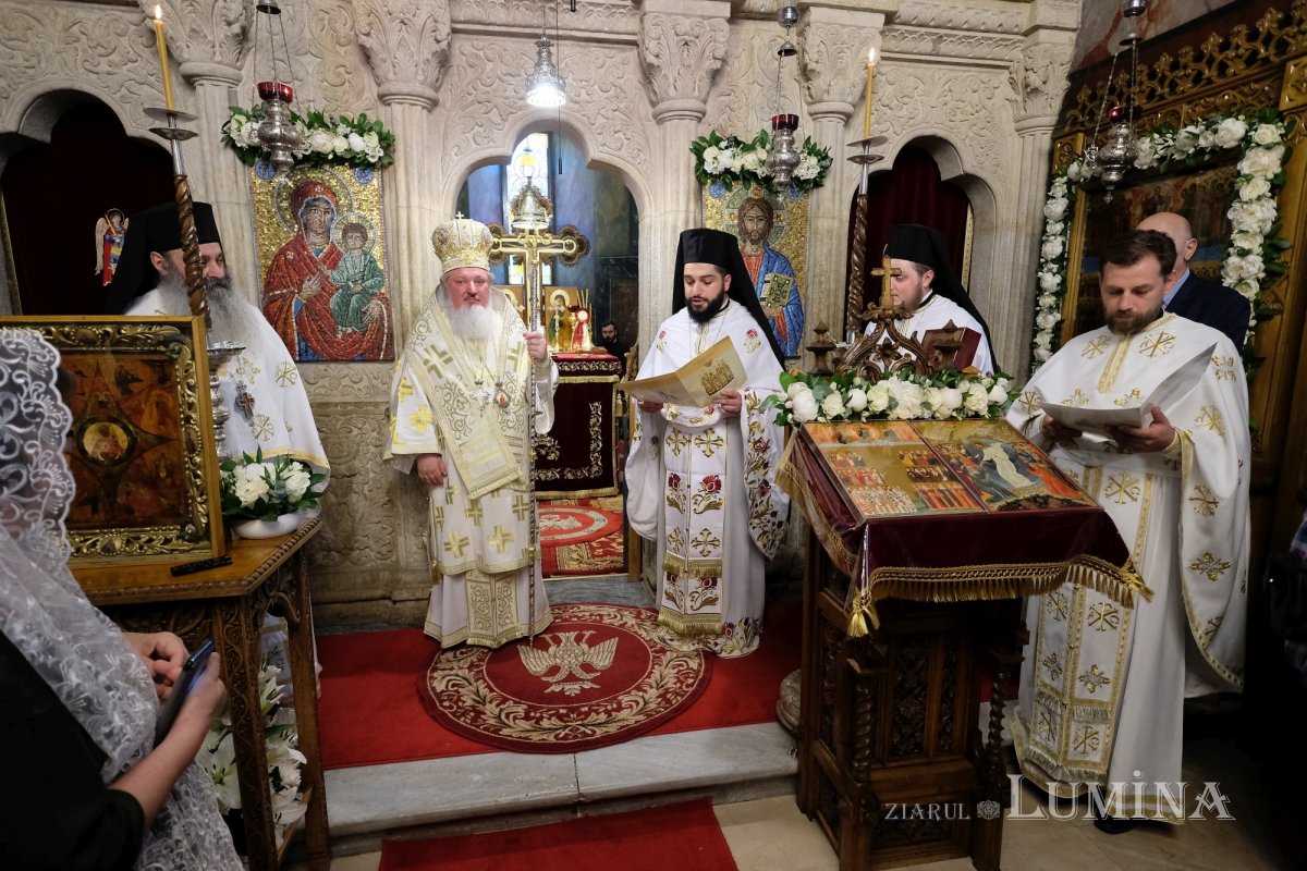 Ctitoria Mitropolitului Antim Ivireanul din Bucureşti şi-a sărbătorit hramul istoric 175248