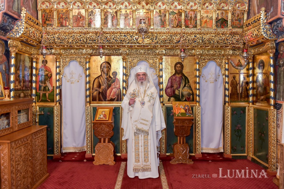 Sfinţii Apostoli Petru şi Pavel - învăţători ai credinţei, pocăinţei şi misiunii Bisericii în lume 175410