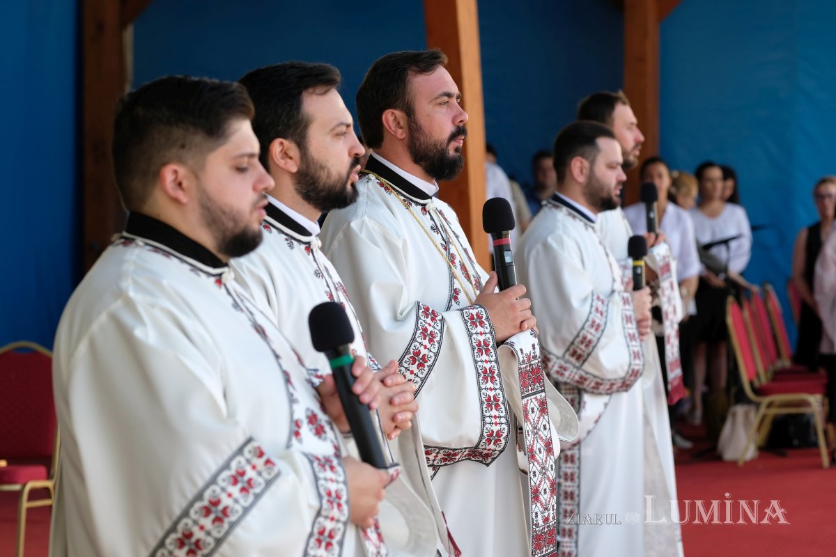 Corifeii Apostolilor, sărbătoriți pe Colina Bucuriei 175402