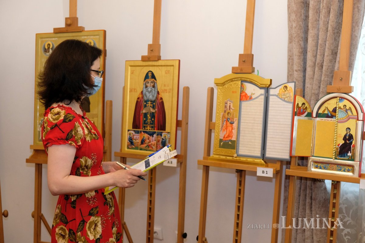 Evaluarea lucrărilor din concursul „Icoana ortodoxă - lumina credinţei” 175540