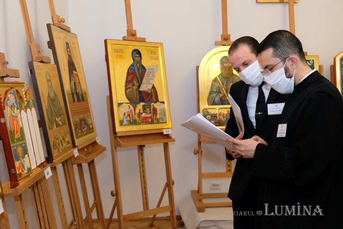 Evaluarea lucrărilor din concursul „Icoana ortodoxă - lumina credinţei” 175542