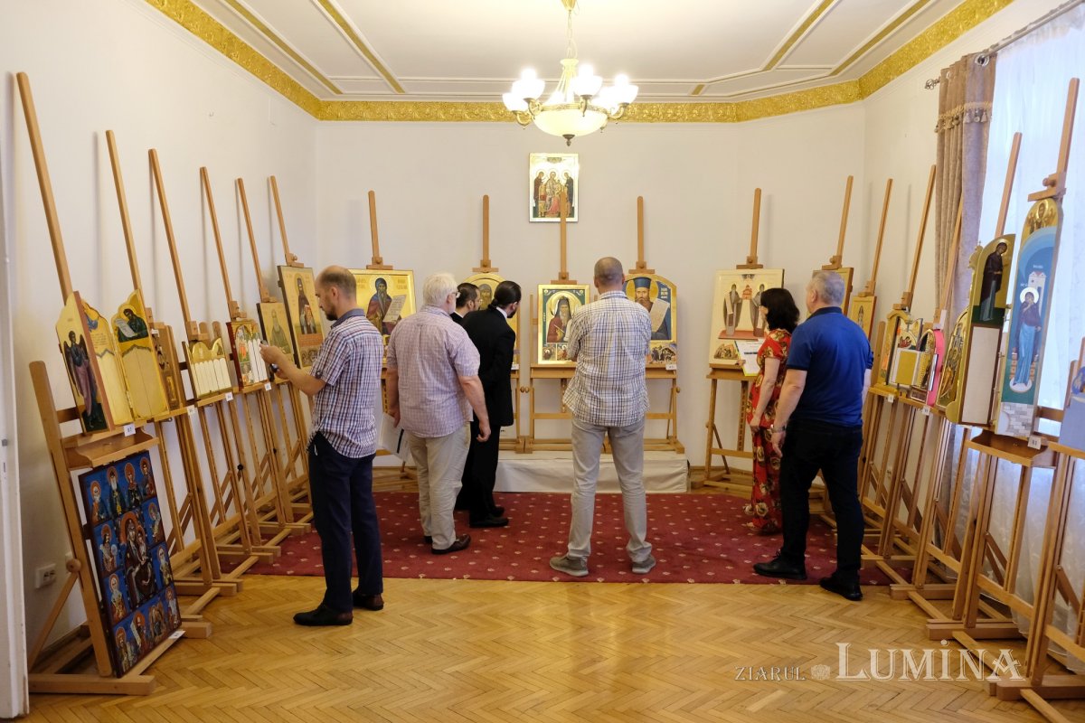 Evaluarea lucrărilor din concursul „Icoana ortodoxă - lumina credinţei” 175554