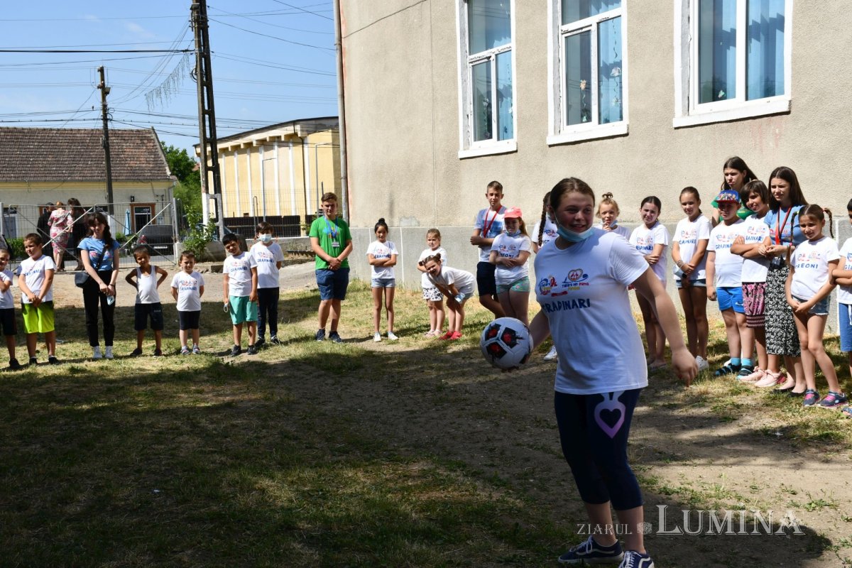 Taberele din inima satului au debutat în Episcopia Caransebeșului 175484
