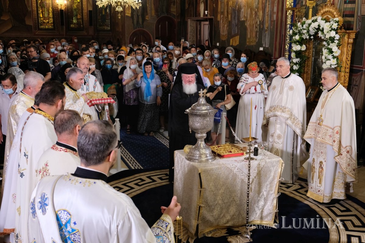 Sfinţirea picturii bisericii Parohiei „Naşterea Maicii Domnului”-Ghencea 175859