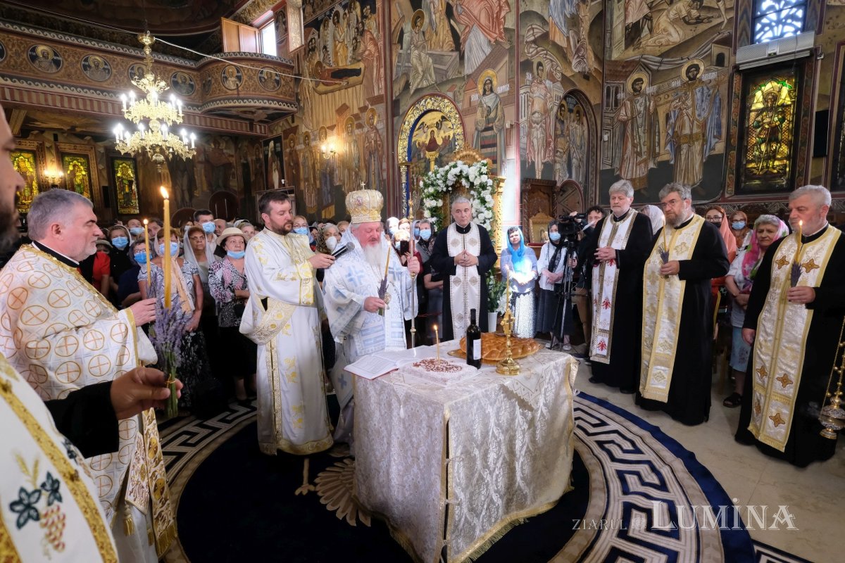 Sfinţirea picturii bisericii Parohiei „Naşterea Maicii Domnului”-Ghencea 175889