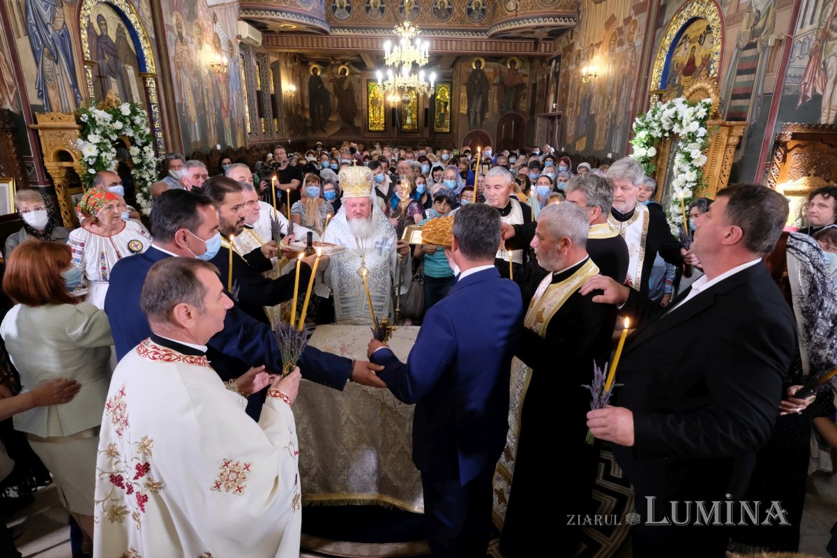 Sfinţirea picturii bisericii Parohiei „Naşterea Maicii Domnului”-Ghencea 175890