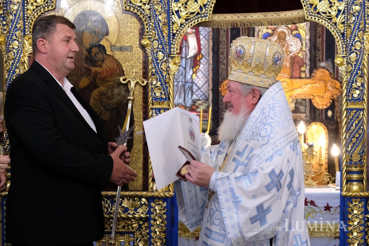 Sfinţirea picturii bisericii Parohiei „Naşterea Maicii Domnului”-Ghencea 175897