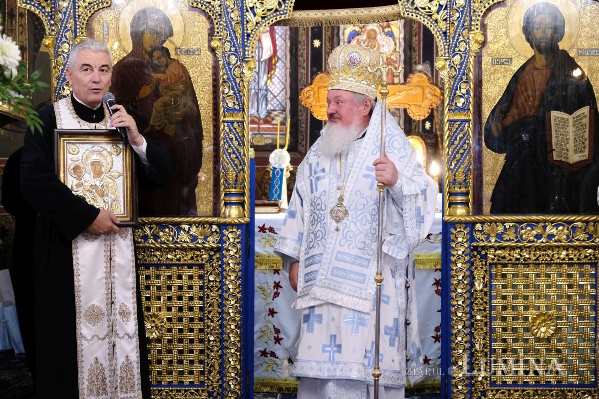 Sfinţirea picturii bisericii Parohiei „Naşterea Maicii Domnului”-Ghencea 175900