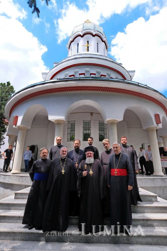 Sfinţirea picturii bisericii Parohiei „Naşterea Maicii Domnului”-Ghencea 175902