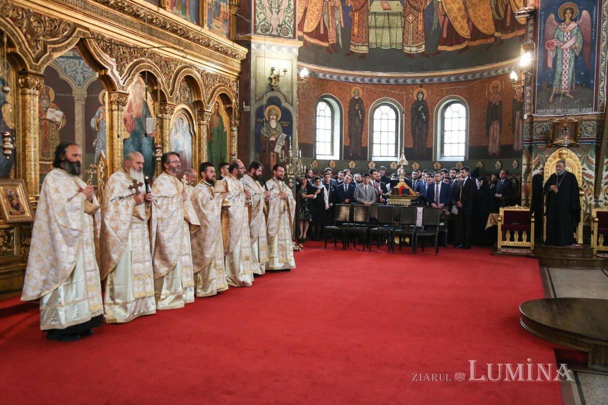 Absolvenţii Facultăţii de Teologie Ortodoxă din Sibiu au depus jurământul 175984