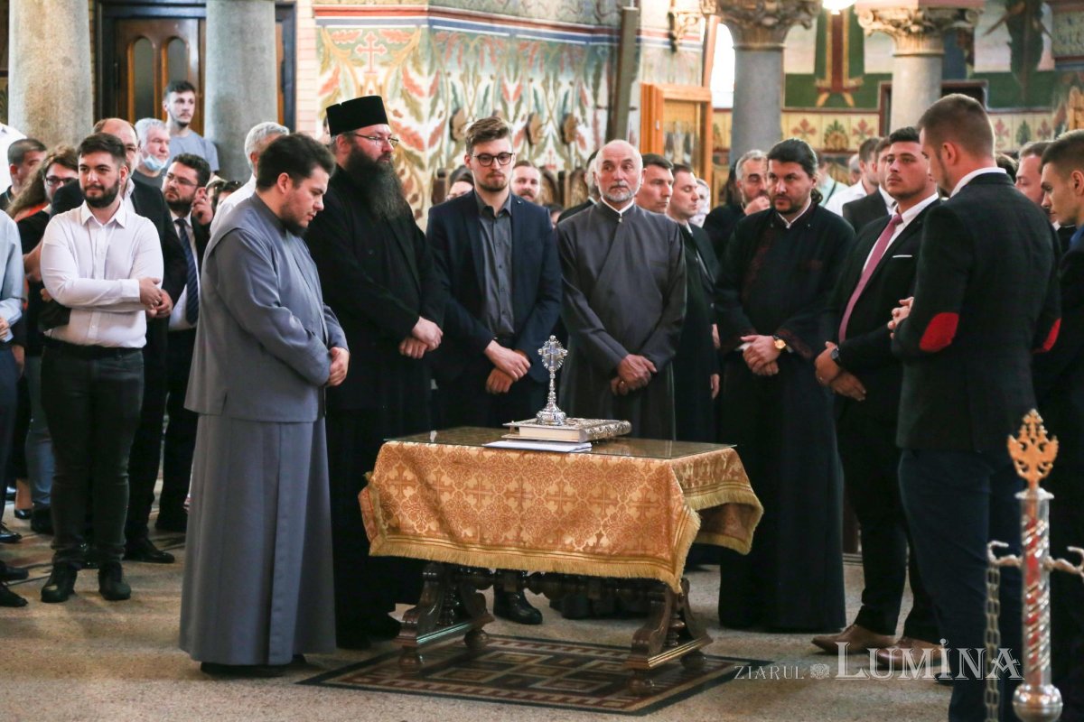 Absolvenţii Facultăţii de Teologie Ortodoxă din Sibiu au depus jurământul 175990