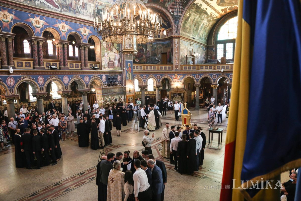 Absolvenţii Facultăţii de Teologie Ortodoxă din Sibiu au depus jurământul 175996