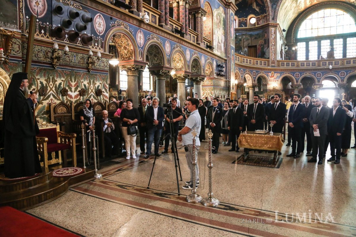 Absolvenţii Facultăţii de Teologie Ortodoxă din Sibiu au depus jurământul 176004