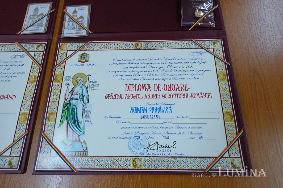 Distincţii pentru realizatorii machetelor Catedralei Naţionale 176510