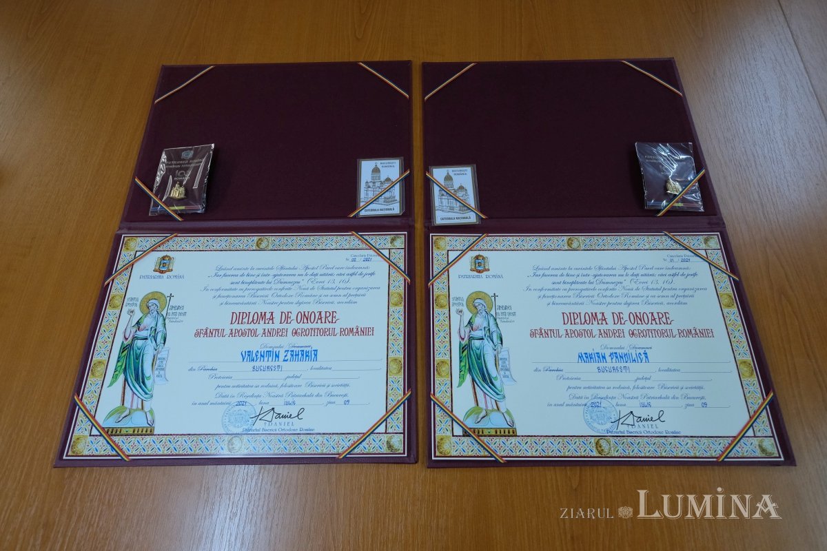 Distincţii pentru realizatorii machetelor Catedralei Naţionale 176512