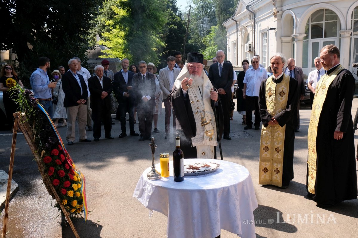 Un nou panou informativ inaugurat de Ambasada Germaniei în Cimitirul Bellu 176900