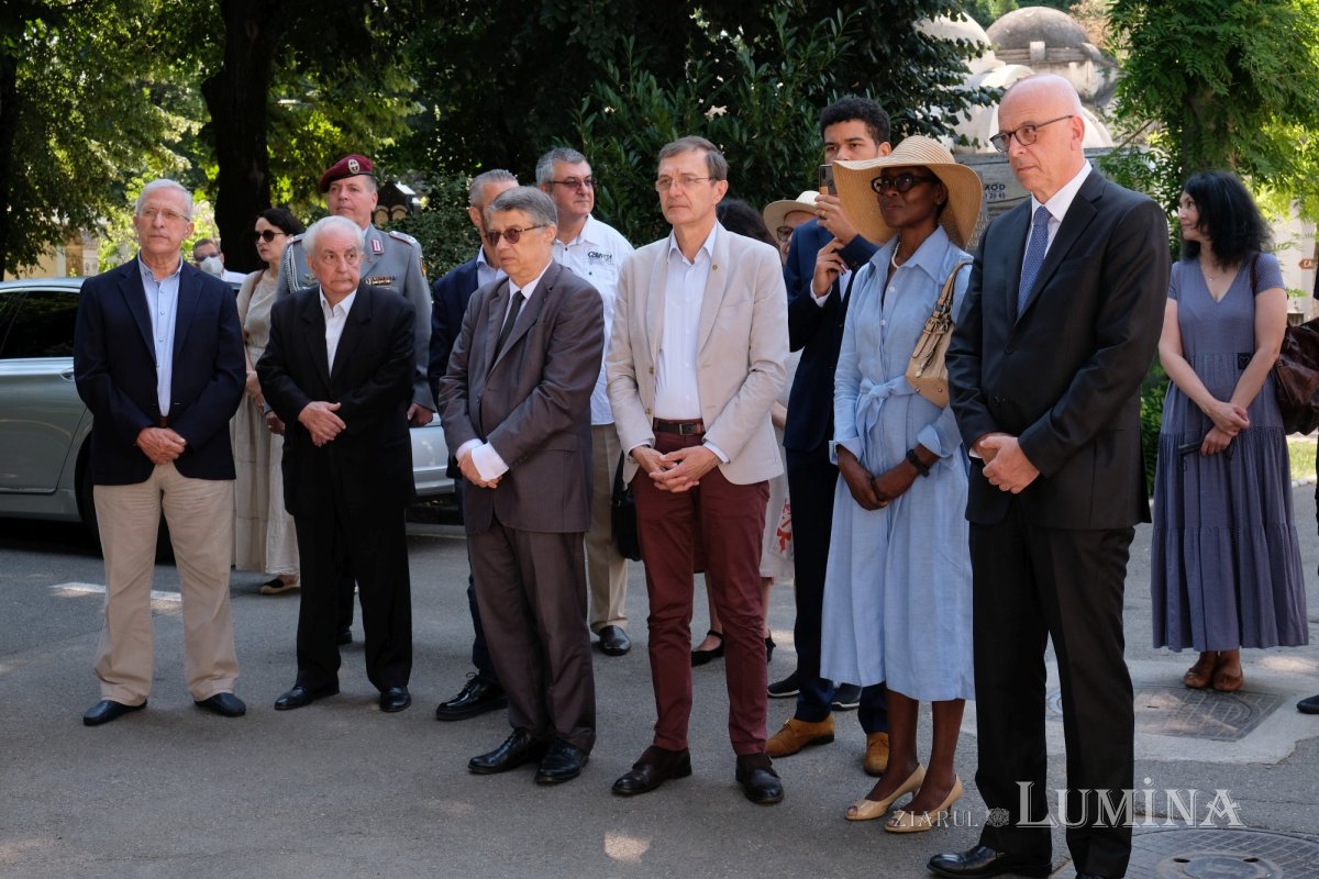 Un nou panou informativ inaugurat de Ambasada Germaniei în Cimitirul Bellu 176903