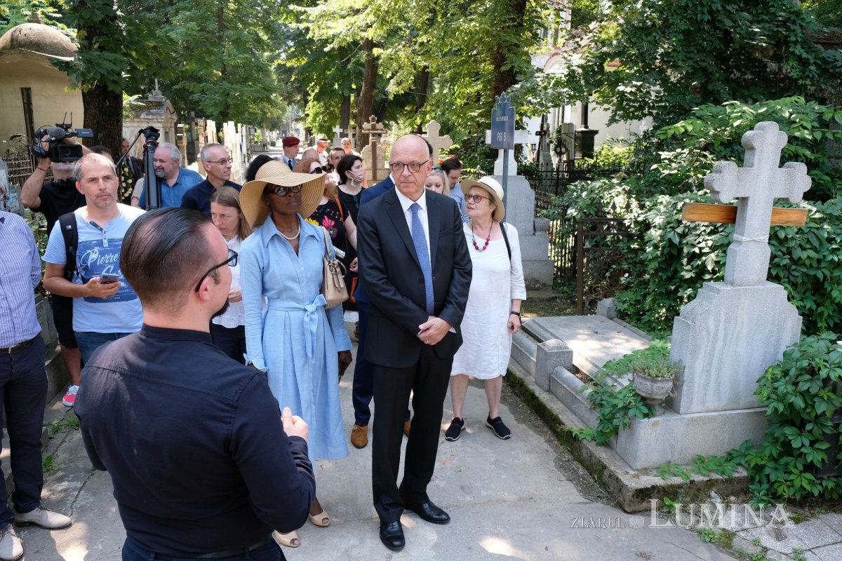 Un nou panou informativ inaugurat de Ambasada Germaniei în Cimitirul Bellu 176913
