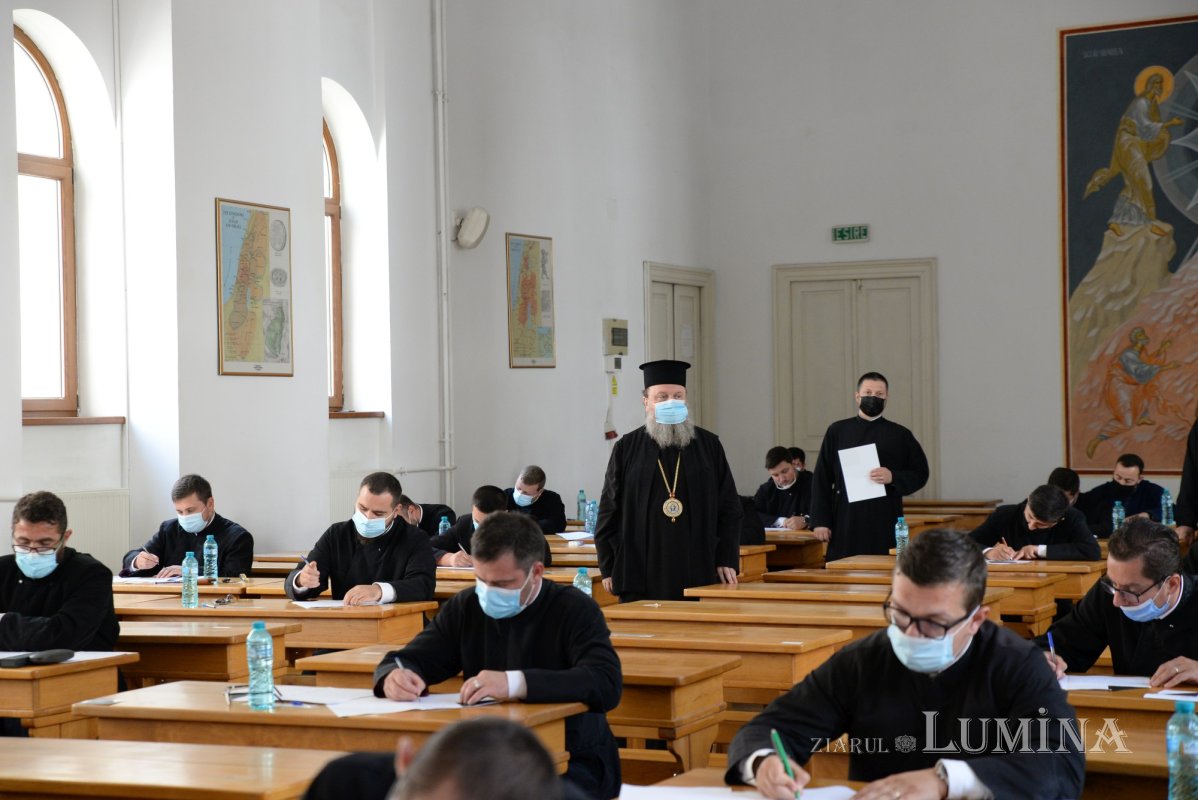 Examen pentru obținerea gradelor profesionale în preoție 176990