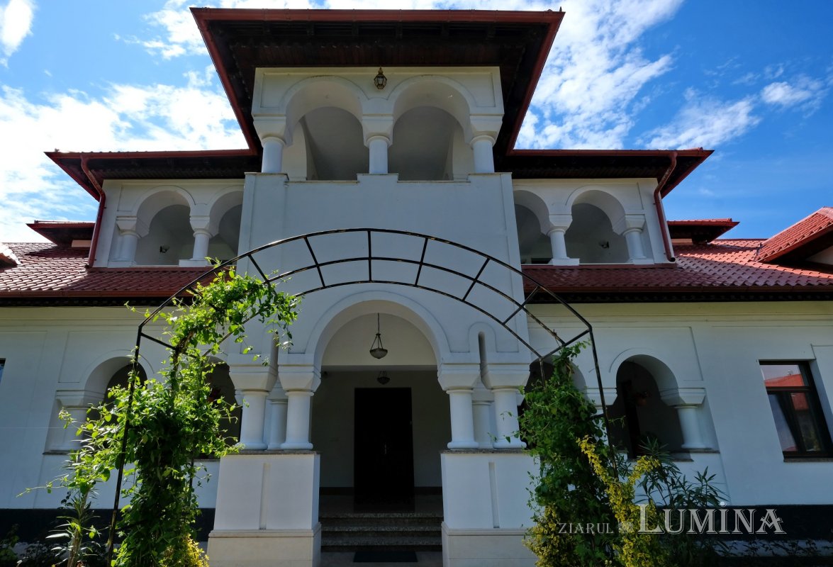 Icoana făcătoare de minuni a Maicii Domnului de la Mănăstirea Ghighiu 177055