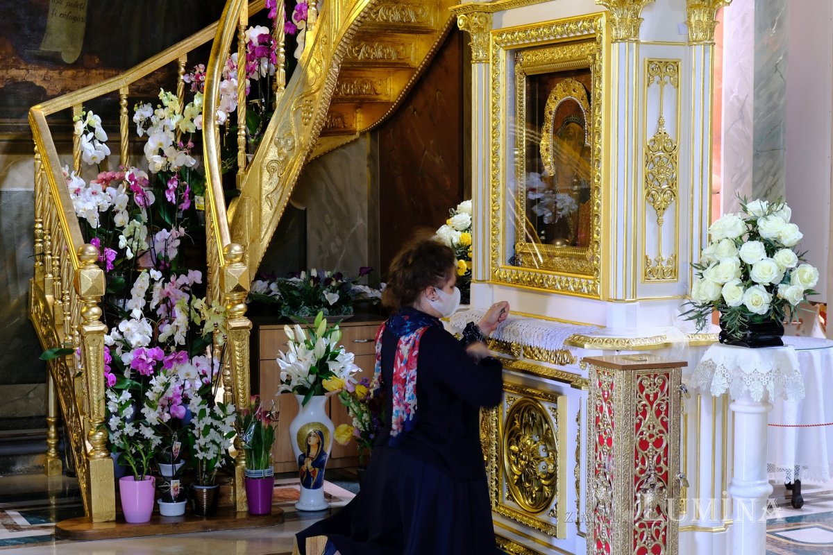 Icoana făcătoare de minuni a Maicii Domnului de la Mănăstirea Ghighiu 177069