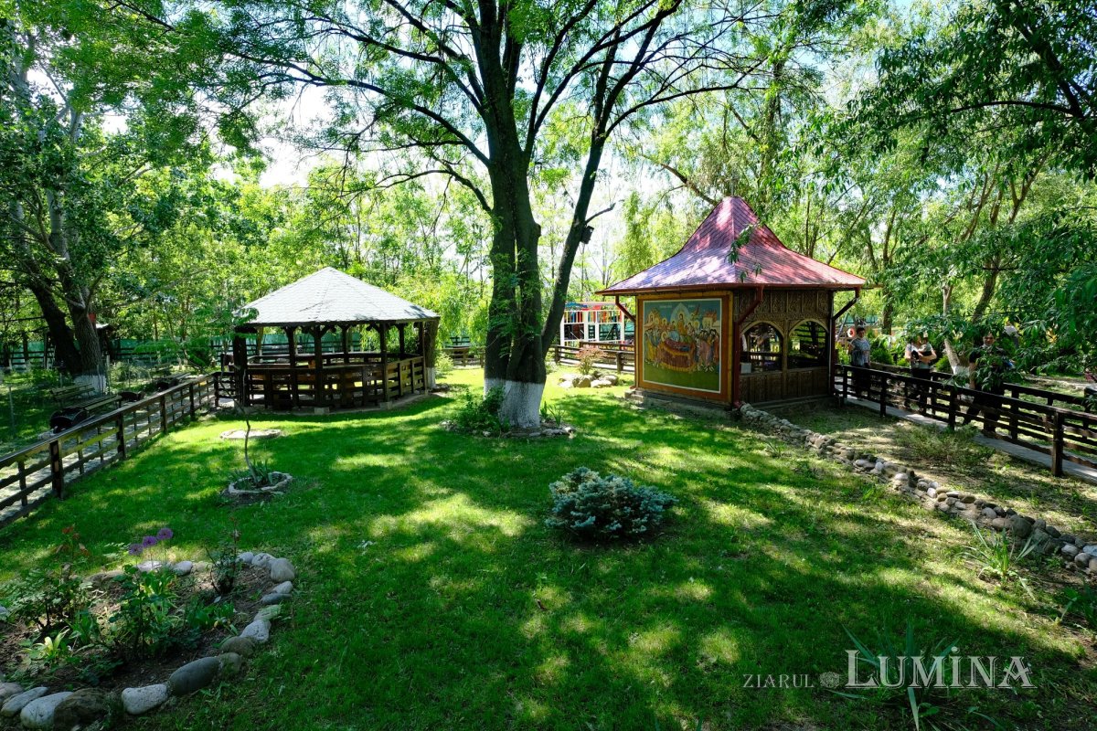 Icoana făcătoare de minuni a Maicii Domnului de la Mănăstirea Ghighiu 177110