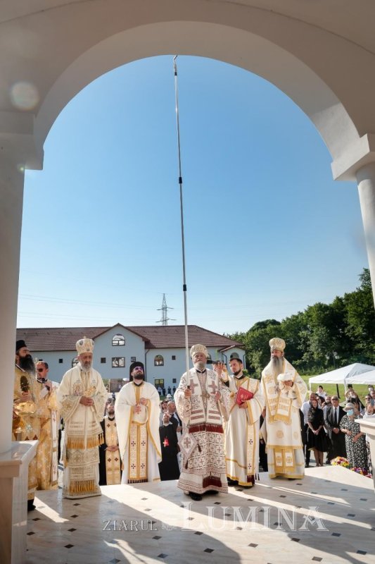 Târnosirea noului lăcaș al Mănăstirii „Hristos Pantocrator” din Alba Iulia 177432