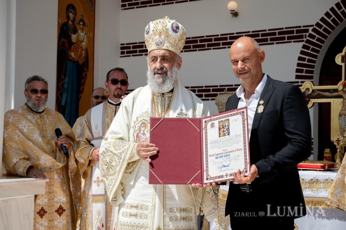 Târnosirea noului lăcaș al Mănăstirii „Hristos Pantocrator” din Alba Iulia 177444