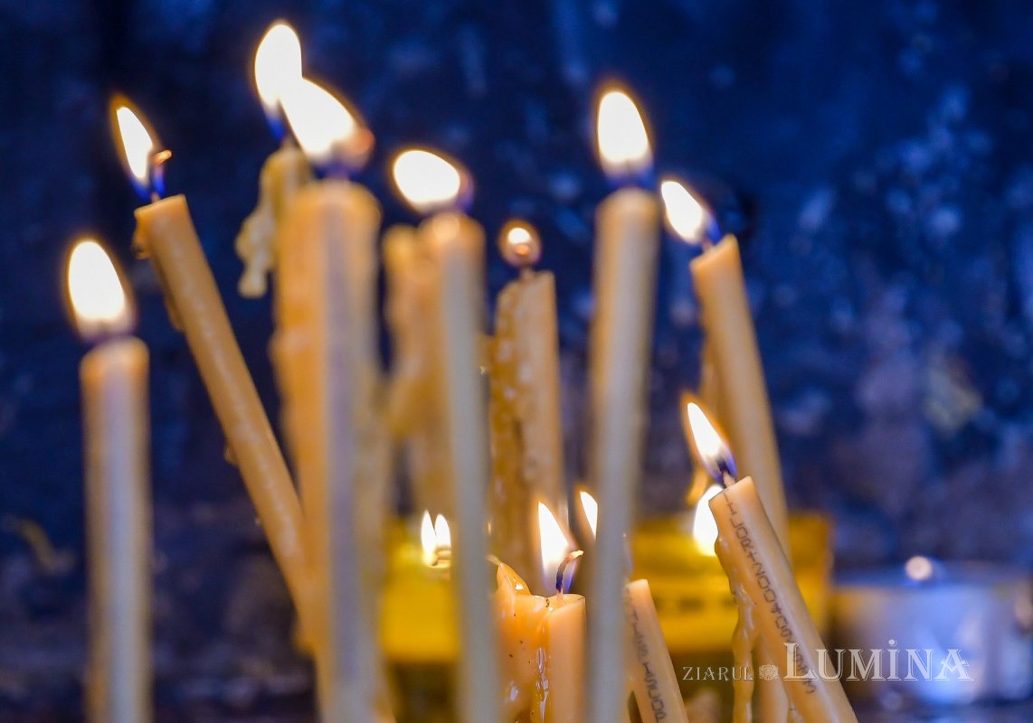 Când și în ce condiții sunt îngăduite deshumarea și reînhumarea și ce slujbă se săvârșește cu această ocazie? (II) 177593