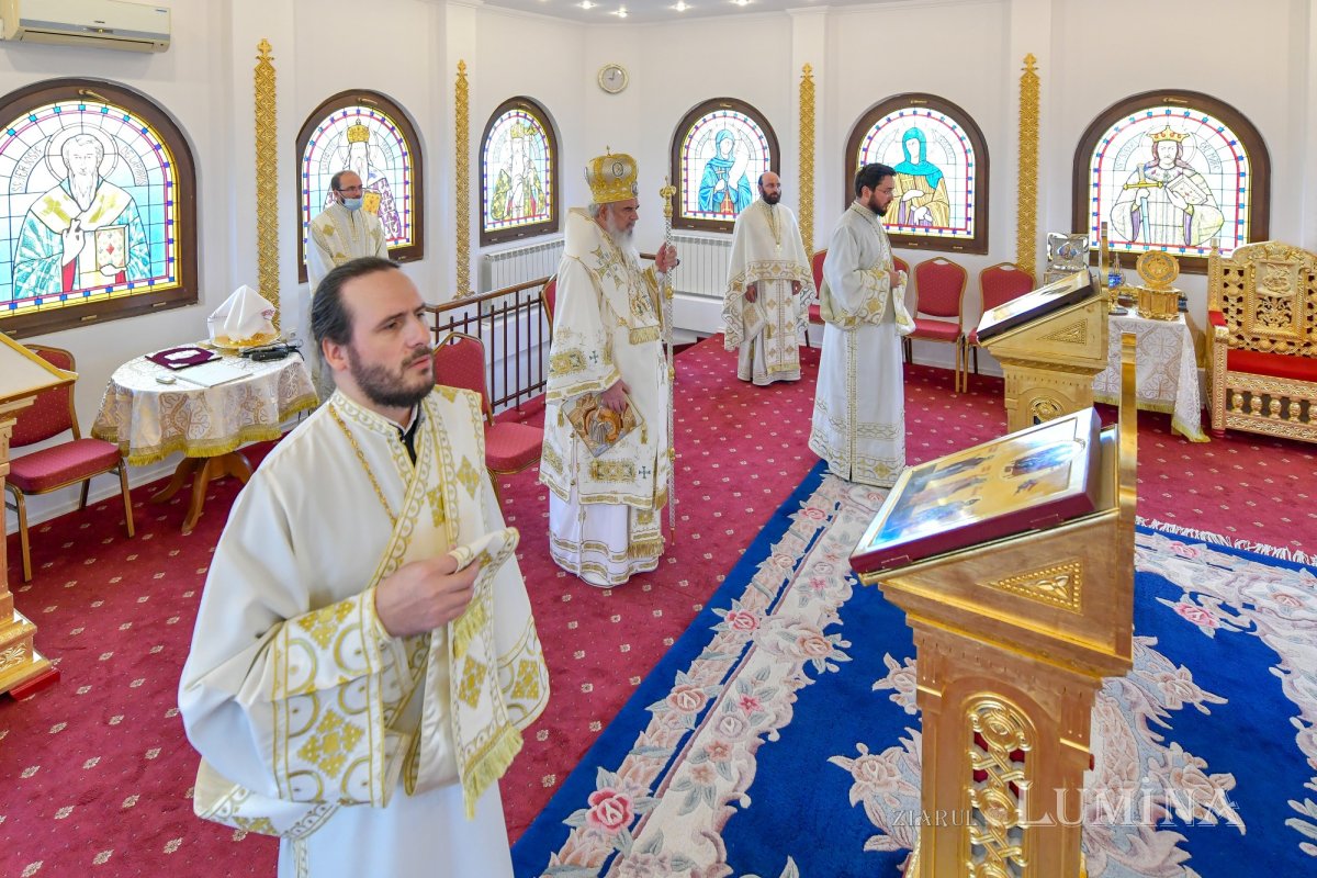 „Sfântul Proroc Ilie ne îndeamnă să păstrăm dreapta credinţă” 177621