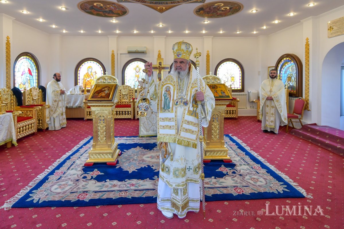 „Sfântul Proroc Ilie ne îndeamnă să păstrăm dreapta credinţă” 177637