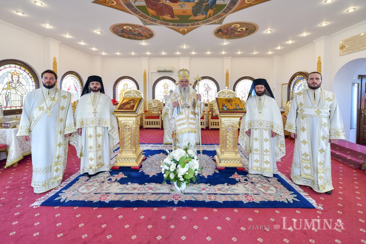 „Sfântul Proroc Ilie ne îndeamnă să păstrăm dreapta credinţă” 177654