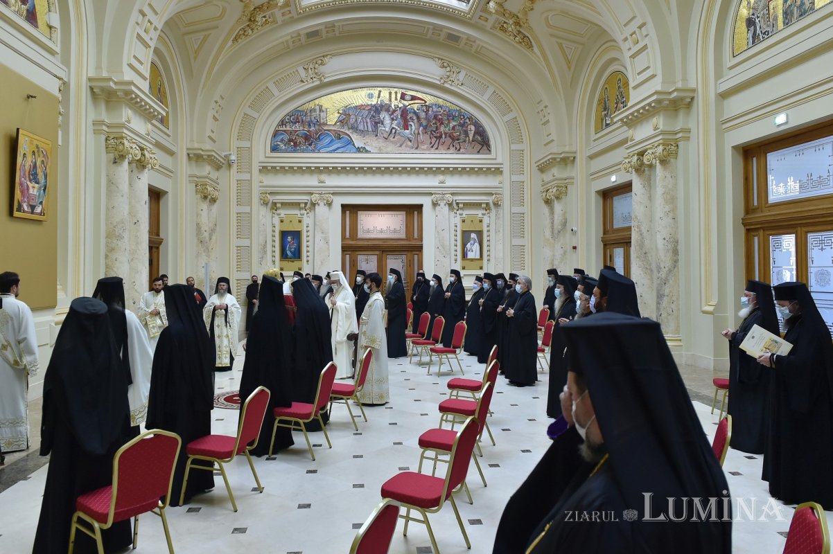 Ședință de lucru a Sfântului Sinod dedicată evaluării și intensificării pastorației  177733